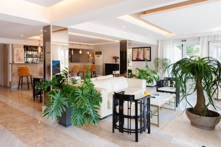 Grécko Korfu Victoria Hill 16 dňový pobyt Raňajky Letecky Letisko: Praha July 2026 (14/07/26-29/07/26)