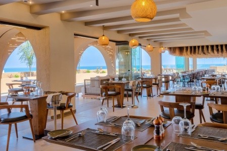 Grécko Kréta Minos Ambassador 6 dňový pobyt Raňajky Letecky Letisko: Praha September 2026 ( 5/09/26-10/09/26)