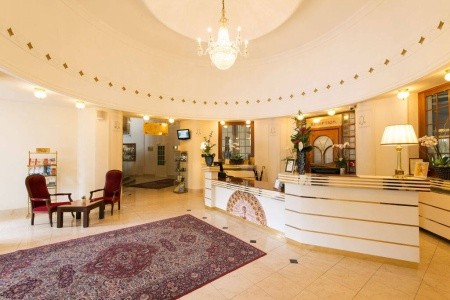 Slovensko Západné Slovensko Thermia Palace Health Spa 7 dňový pobyt Raňajky Vlastná April 2026 ( 8/04/26-14/04/26)