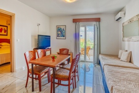 Grécko Kréta Elounda Water Park Residence 13 dňový pobyt All Inclusive Letecky Letisko: Praha September 2026 (19/09/26- 1/10/26)