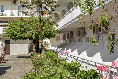 Grécko Korfu Popi Star 11 dňový pobyt Polpenzia Letecky Letisko: Praha June 2026 (26/06/26- 6/07/26)