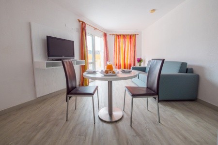 Kanárske ostrovy Tenerife Checkin Bungalows Atlántida 10 dňový pobyt Plná penzia Letecky Letisko: Budapešť October 2026 (12/10/26-21/10/26)