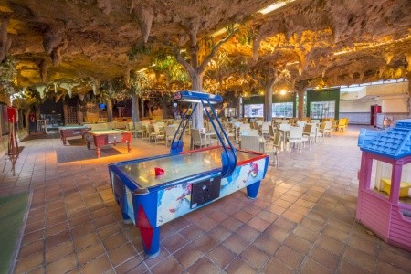 Kanárske ostrovy Tenerife Checkin Bungalows Atlántida 10 dňový pobyt Plná penzia Letecky Letisko: Budapešť October 2026 (12/10/26-21/10/26)