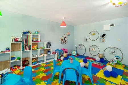 Bulharsko Zlaté Piesky Holiday Park 8 dňový pobyt All Inclusive Vlastná August 2026 ( 1/08/26- 8/08/26)