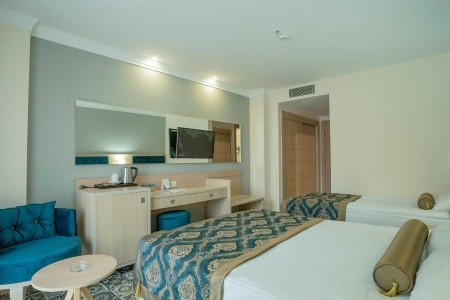 Dream World Palace - 16