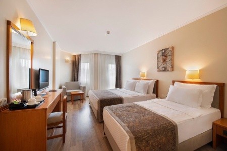 Miramare Queen & Beach - 9