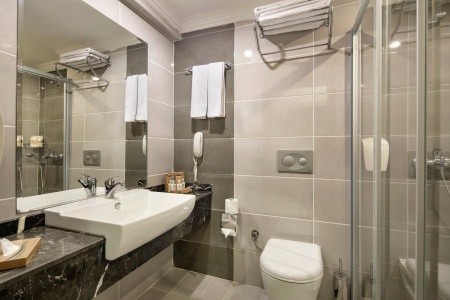 Crystal Aura Beach Resort & Spa - 13