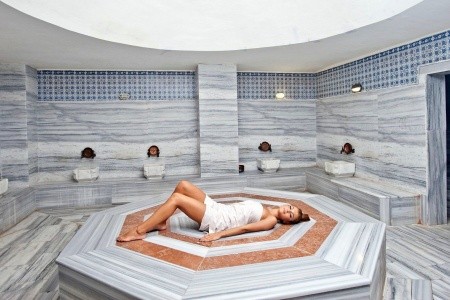 Crystal Aura Beach Resort & Spa - 17