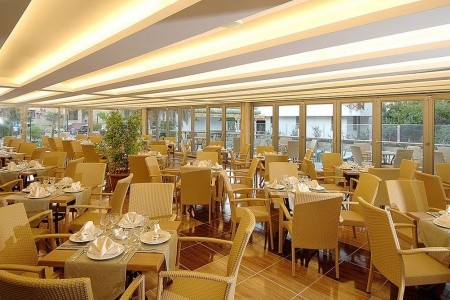 Iron Ambassador Plaza - 16