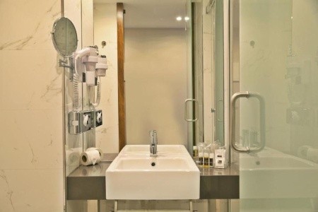 Portugalsko Lisabon Turim Saldanha 5 dňový pobyt Raňajky Letecky Letisko: Viedeň February 2026 (26/02/26- 2/03/26)