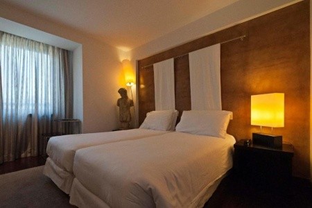 Portugalsko  Porto Trindade 6 dňový pobyt Raňajky Letecky Letisko: Viedeň January 2026 (29/01/26- 3/02/26)