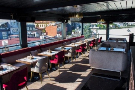 Turecko Istanbul The Byzantium Hotel & Suites 4 dňový pobyt Raňajky Letecky Letisko: Viedeň March 2026 (26/03/26-29/03/26)