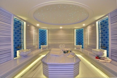 Turecko Istanbul Oran 4 dňový pobyt Raňajky Letecky Letisko: Praha March 2026 (12/03/26-15/03/26)