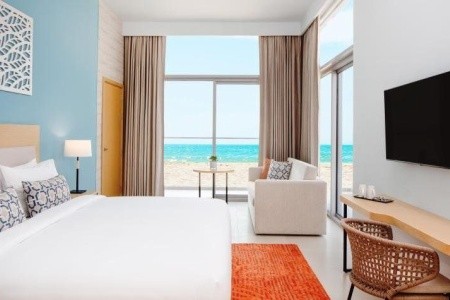 Spojené arabské emiráty Dubaj Centara Mirage Beach Resort 7 dňový pobyt Plná penzia Letecky Letisko: Krakov October 2026 ( 7/10/26-13/10/26)