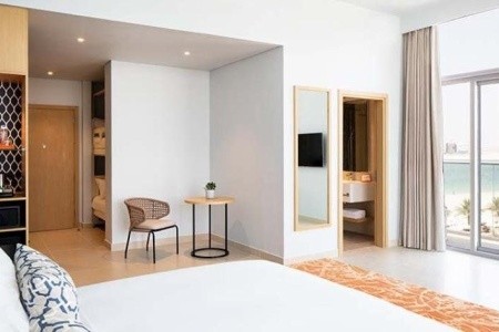 Spojené arabské emiráty Dubaj Centara Mirage Beach Resort 7 dňový pobyt Plná penzia Letecky Letisko: Krakov October 2026 ( 7/10/26-13/10/26)