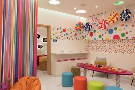 Spojené arabské emiráty Dubaj Centara Mirage Beach Resort 7 dňový pobyt Plná penzia Letecky Letisko: Krakov October 2026 ( 7/10/26-13/10/26)