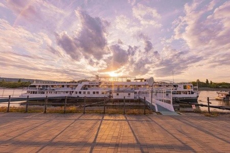 Maďarsko Budapešť a okolie Fortuna Boat 4 dňový pobyt Raňajky Vlastná October 2026 (16/10/26-19/10/26)