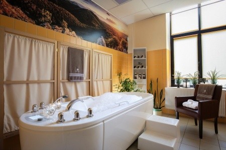 Poľsko Sudety Malachit 3 dňový pobyt Polpenzia Vlastná January 2026 ( 6/01/26- 8/01/26)