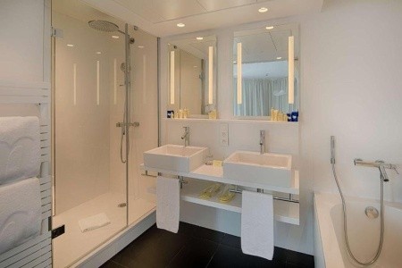 Francúzsko Provencia Nhow Marseille 6 dňový pobyt Raňajky Vlastná February 2026 (15/02/26-20/02/26)