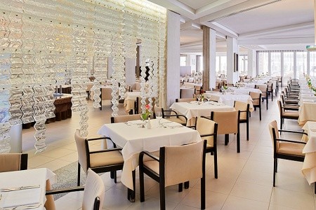 Španielsko Mallorca Hipotels Mediterraneo 12 dňový pobyt Polpenzia Letecky Letisko: Praha June 2026 ( 2/06/26-13/06/26)