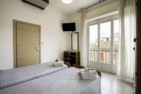 Taliansko Rimini Ausonia 4 dňový pobyt Bez stravy Vlastná June 2026 (27/06/26-30/06/26)