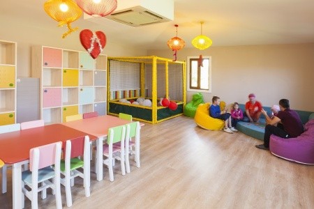 Side Star Resort - 34