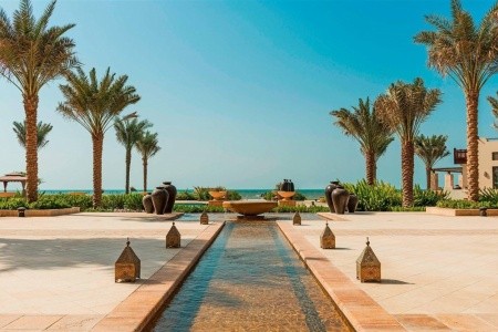 Spojené arabské emiráty Ajman Ajman Saray Luxury Collection Resort 10 dňový pobyt Raňajky Letecky Letisko: Budapešť February 2027 (24/02/27- 5/03/27)