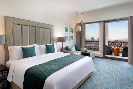 Spojené arabské emiráty Ajman Ajman Saray Luxury Collection Resort 10 dňový pobyt Raňajky Letecky Letisko: Budapešť February 2027 (24/02/27- 5/03/27)