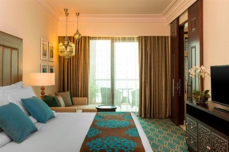 Spojené arabské emiráty Ajman Ajman Saray Luxury Collection Resort 10 dňový pobyt Raňajky Letecky Letisko: Budapešť February 2027 (24/02/27- 5/03/27)