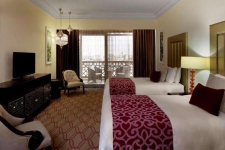 Spojené arabské emiráty Ajman Ajman Saray Luxury Collection Resort 10 dňový pobyt Raňajky Letecky Letisko: Budapešť February 2027 (24/02/27- 5/03/27)