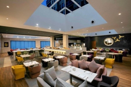 Spojené arabské emiráty Dubaj Hyatt Place Dubai Wasl District 10 dňový pobyt Raňajky Letecky Letisko: Budapešť April 2027 ( 5/04/27-14/04/27)