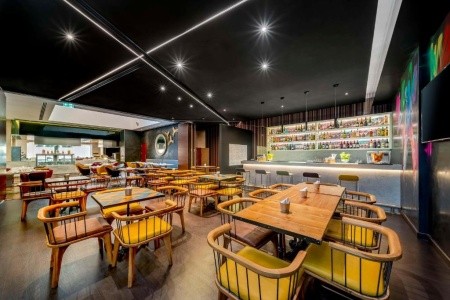 Spojené arabské emiráty Dubaj Hyatt Place Dubai Wasl District 10 dňový pobyt Raňajky Letecky Letisko: Budapešť April 2027 ( 5/04/27-14/04/27)