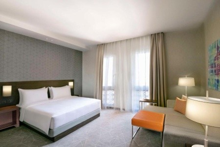 Spojené arabské emiráty Dubaj Hyatt Place Dubai Wasl District 10 dňový pobyt Raňajky Letecky Letisko: Budapešť April 2027 ( 5/04/27-14/04/27)