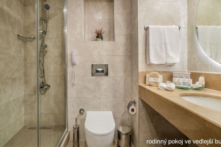 Seven Seas Gravel Select - 16