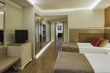 Turecko Turecká riviéra Delphin Deluxe Resort 4 dňový pobyt Ultra All inclusive Letecky Letisko: Praha August 2026 ( 6/08/26- 9/08/26)