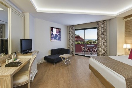 Turecko Turecká riviéra Delphin Deluxe Resort 4 dňový pobyt Ultra All inclusive Letecky Letisko: Praha August 2026 ( 6/08/26- 9/08/26)