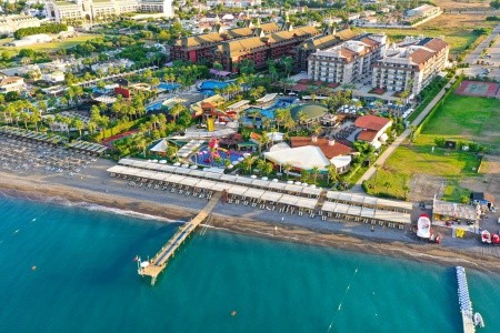 Crystal Family Resort & Spa - 2