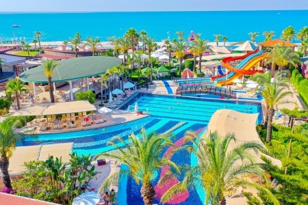 Crystal Family Resort & Spa - 3