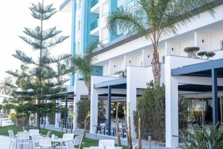 Seashell Resort & Spa - 13