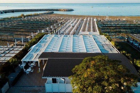 Seashell Resort & Spa - 18