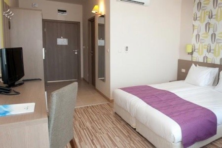 Aqua Nevis Club & Aquapark - 9