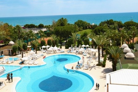 Insula Resort - 3