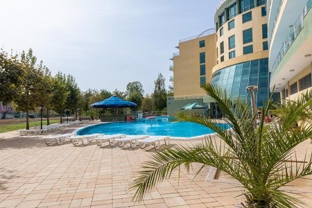 Bulharsko, Slunečné Pobřeží, Ivana Palace, za <span>26.353</span> Kč