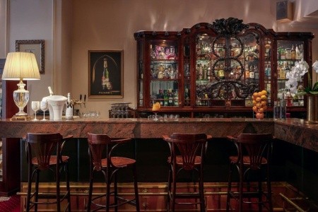 Ambassador - Zlatá Husa - 15