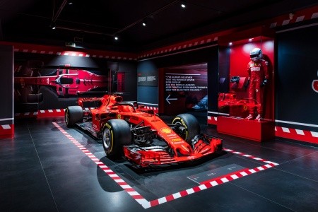 Po Stopách Ferrari Autobusom – Modena A Maranello - 11