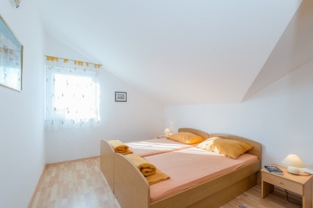 Chorvátsko Severná Dalmácia Apartmány 3298-3609 8 dňový pobyt Bez stravy Vlastná July 2026 (20/07/26-27/07/26)