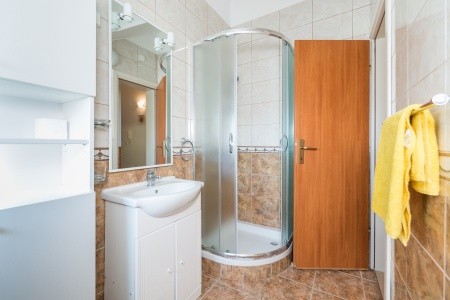 Chorvátsko Severná Dalmácia Apartmány 3298-3609 8 dňový pobyt Bez stravy Vlastná July 2026 (20/07/26-27/07/26)