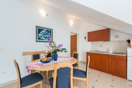 Chorvátsko Severná Dalmácia Apartmány 3298-3609 8 dňový pobyt Bez stravy Vlastná July 2026 (20/07/26-27/07/26)