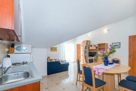 Chorvátsko Severná Dalmácia Apartmány 3298-3609 8 dňový pobyt Bez stravy Vlastná July 2026 (20/07/26-27/07/26)