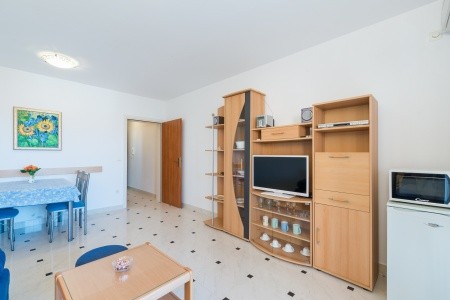 Chorvátsko Severná Dalmácia Apartmány 3298-3609 8 dňový pobyt Bez stravy Vlastná July 2026 (20/07/26-27/07/26)